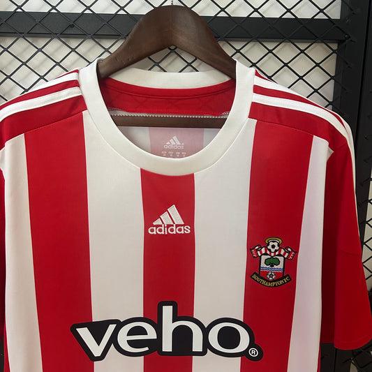 Retro Southampton 15/16 Home
